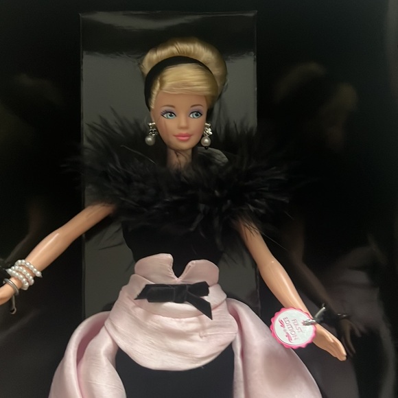 Grand Premiere Barbie Member's Choice First Edition 1996 NRFB - Picture 2 of 9